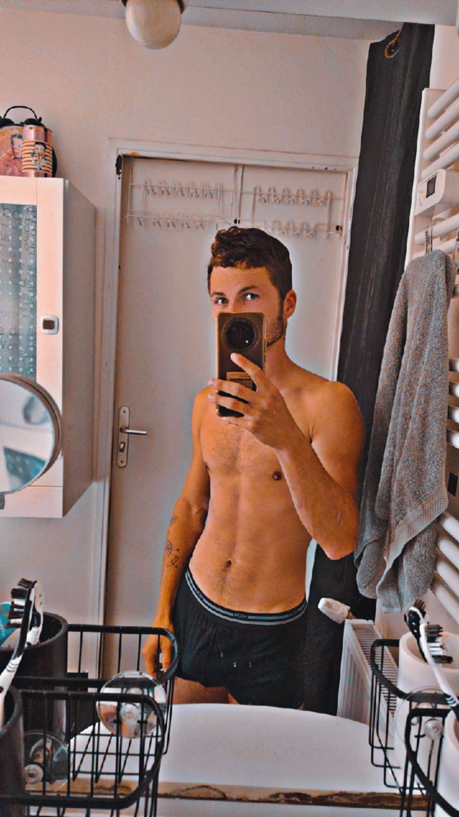 Profil de Fakri, 22 ans, Escort Trans Luxembourg à Consthum