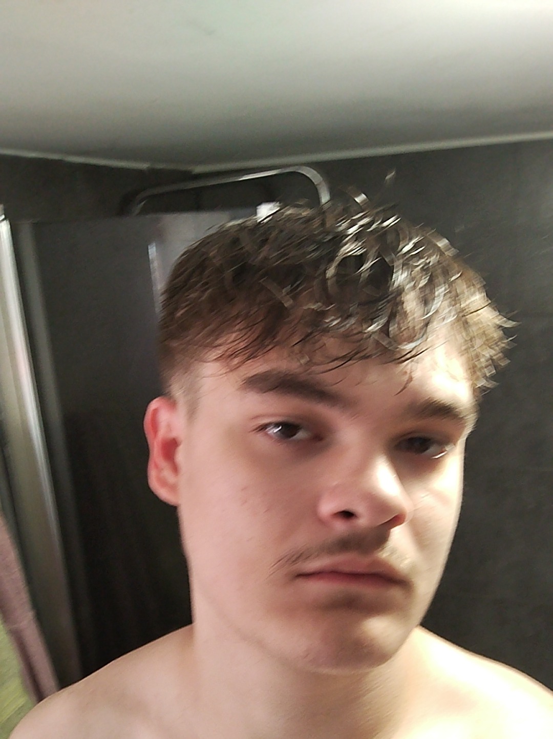 Profil de Navid, 19 ans, Escort Trans Luxembourg à Hoffelt