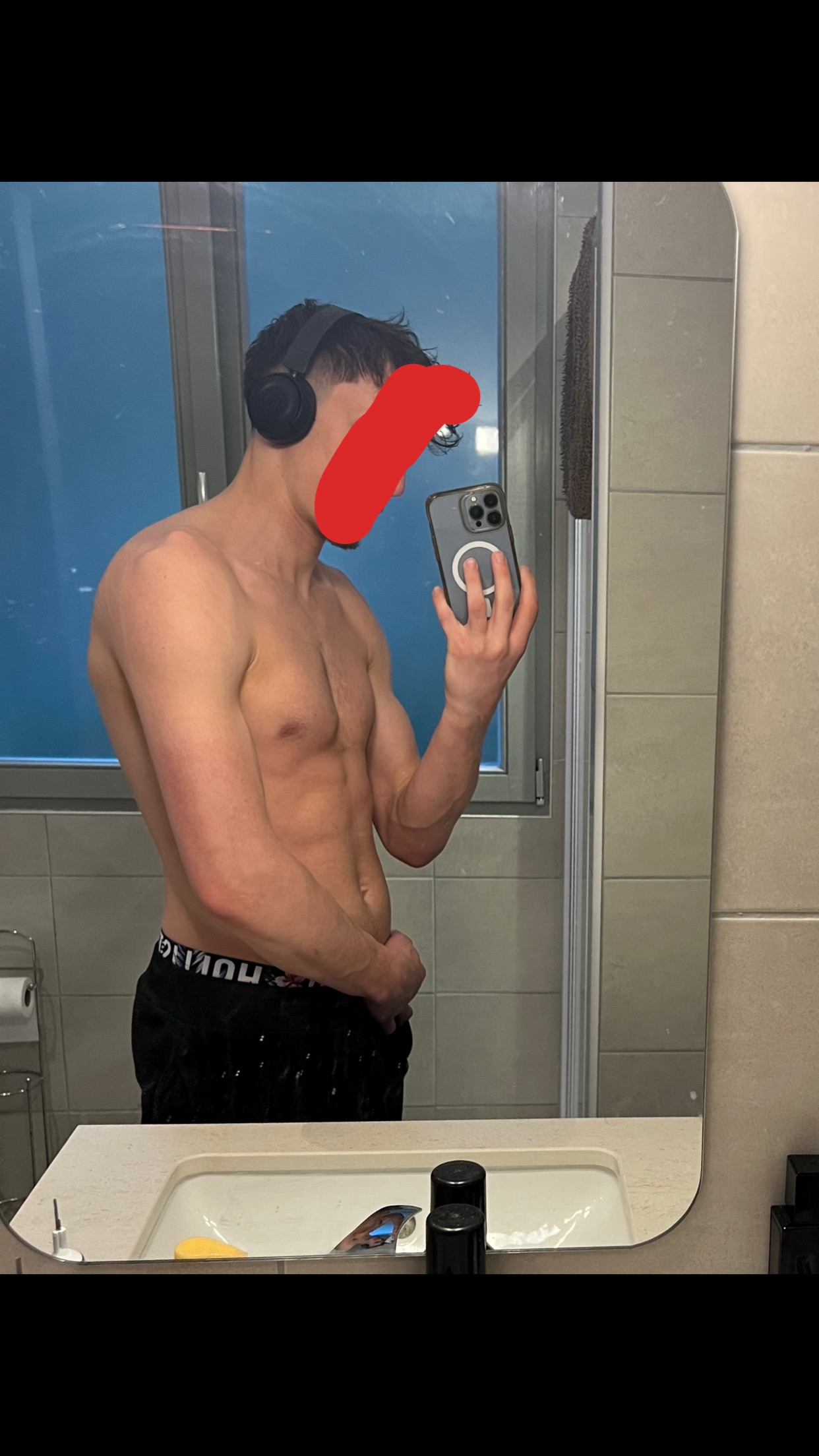 Profil de Clyde, 23 ans, Escort Trans Luxembourg à Weicherdange