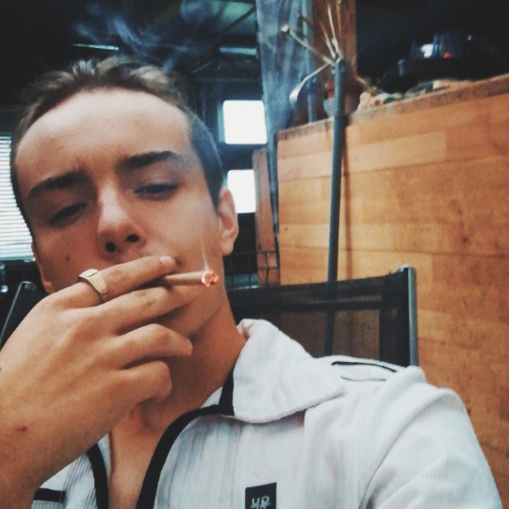Profil de Fergus, 20 ans, Escort Trans Luxembourg à Heinerscheid