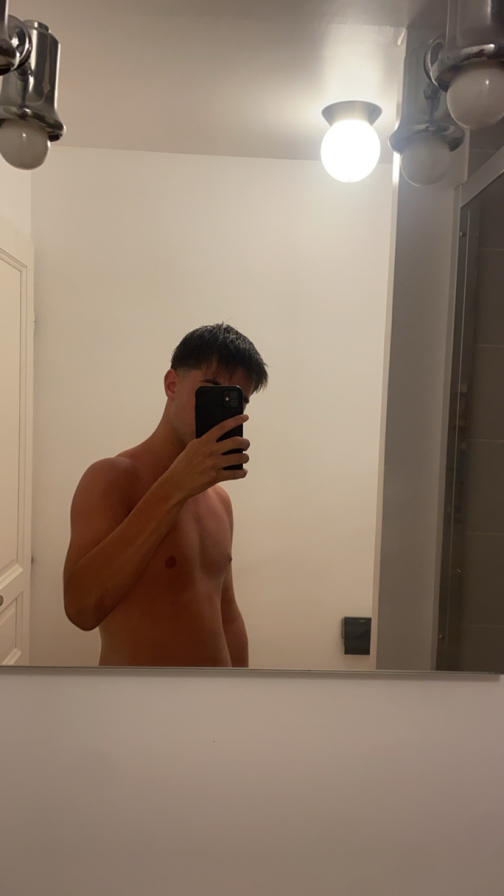 Profil de Renaud, 19 ans, Escort Trans Luxembourg à Fossenhof