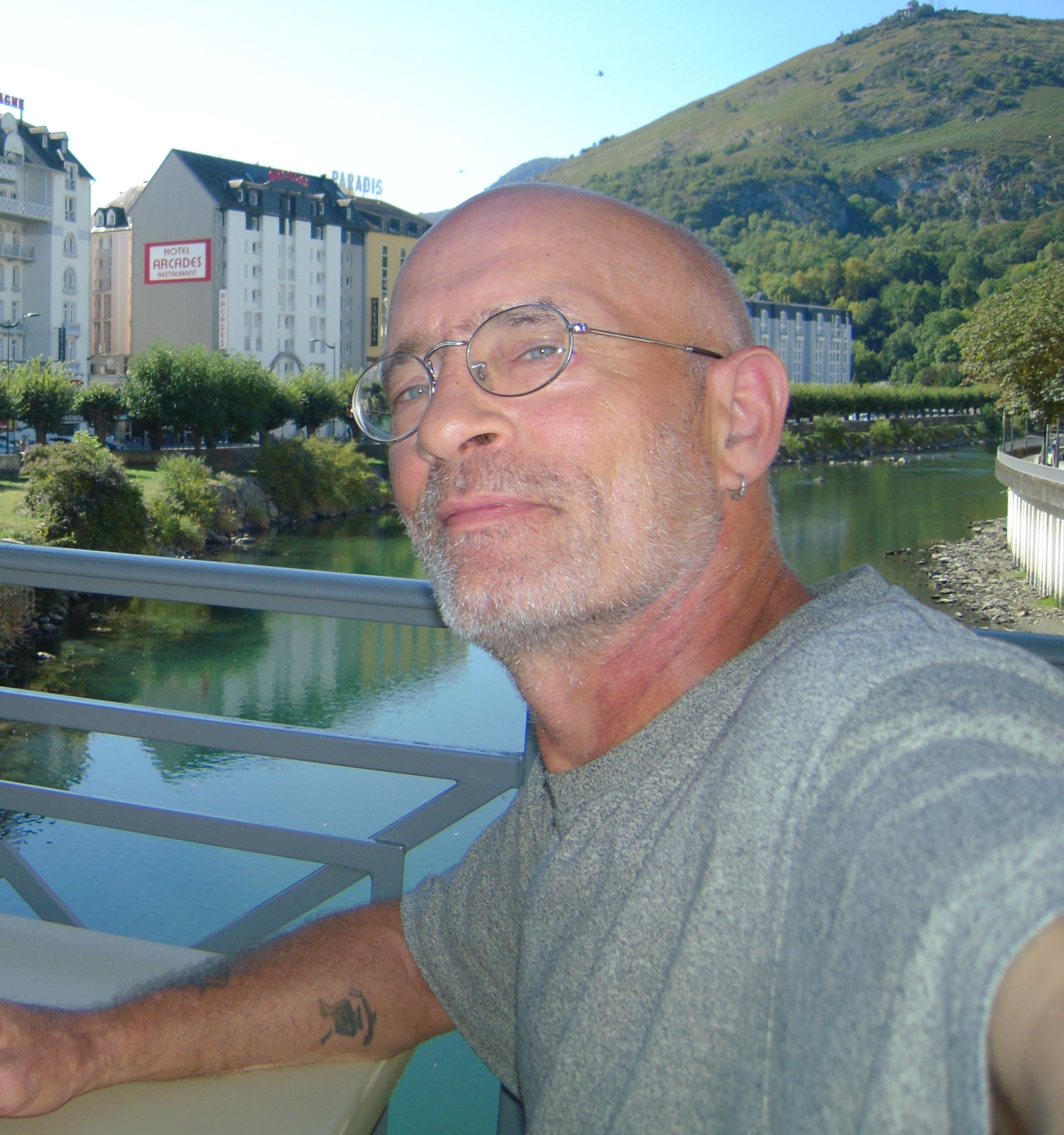 Profil de Eliyahou, 55 ans, Escort Trans Luxembourg à Binsfeld