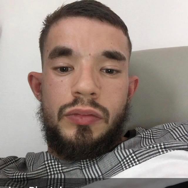 Profil de Lambert, 26 ans, Escort Trans Luxembourg à Noertrange